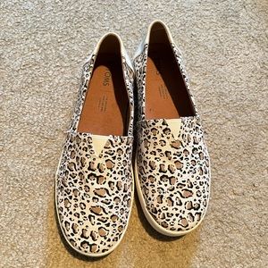 NWOT TOMS birch lynx redondo canvas slip on size 8